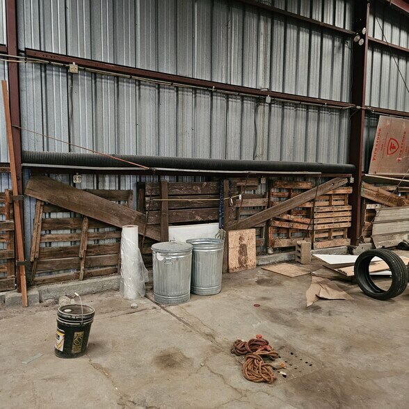 More Photos Of 3425 Terrace St, Kansas City Warehouse For Sale