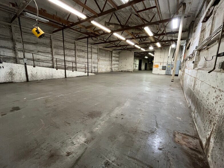 More Photos Of 4117 N Highway 61, Perryville Industrial For Sale