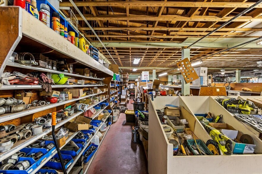 More Photos Of 13081 State TX-172 South Hwy, La Ward General Retail For Sale