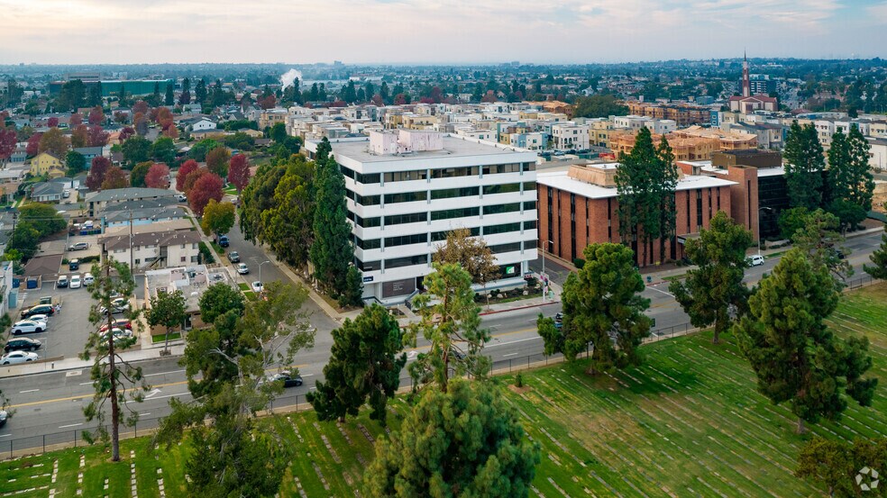 More Photos Of 301 N Prairie Ave, Inglewood Medical For Sale