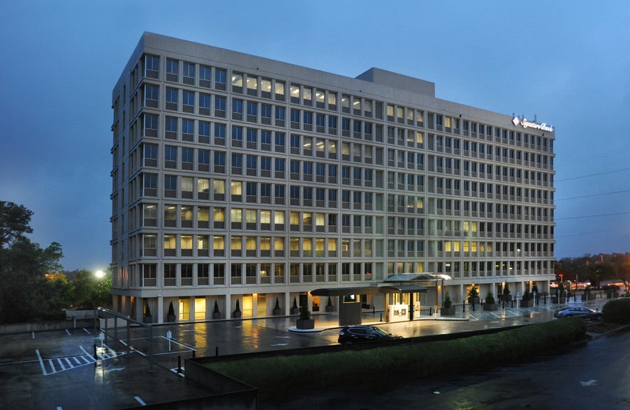 More Photos Of 6065 Roswell Rd NE, Atlanta Office For Lease