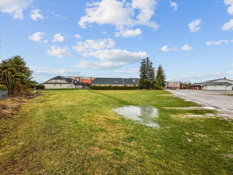 More Photos Of 21 Niagara Dr, Oshawa Land For Sale