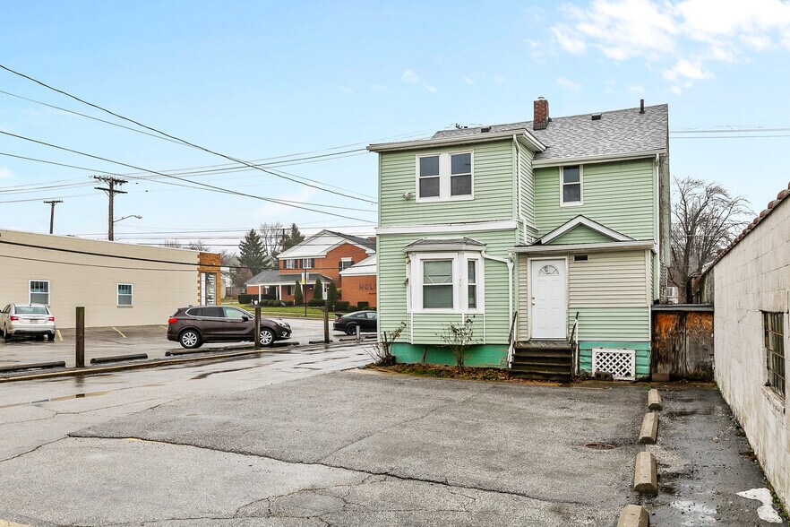 More Photos Of 5543 State Rd, Parma Freestanding For Sale