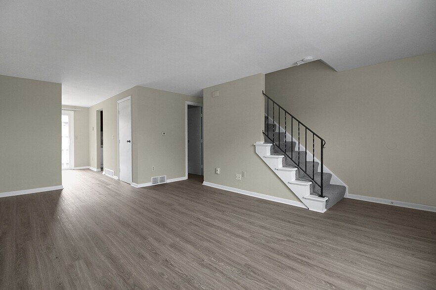 More Photos Of 1898 Baldwin Rd, Reynoldsburg Apartments For Sale