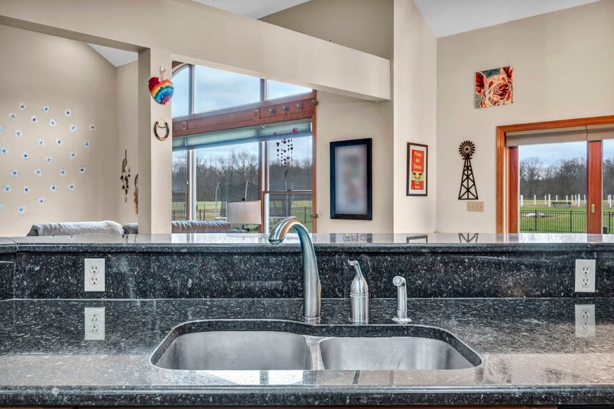 More Photos Of 16449 S Boone Rd, Columbia Station Specialty For Sale