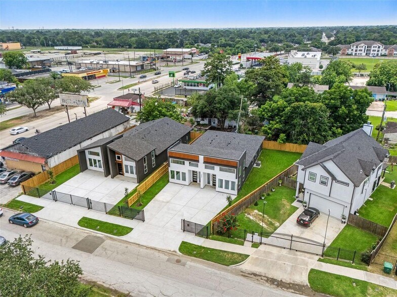 More Photos Of 5602 Pershing St, Houston Apartments For Sale
