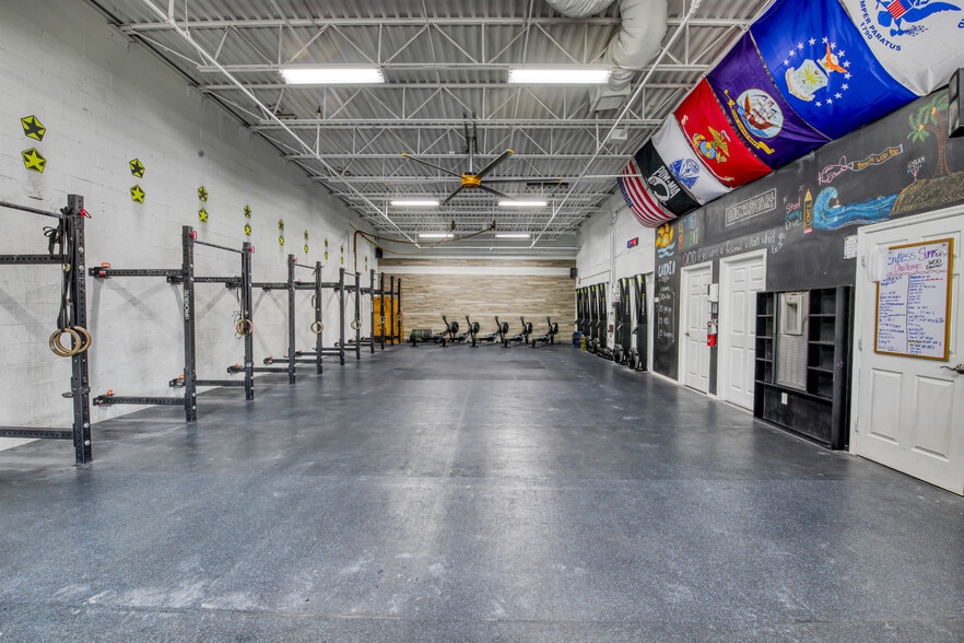 More Photos Of 1638 SE Federal Hwy, Stuart Unknown For Lease