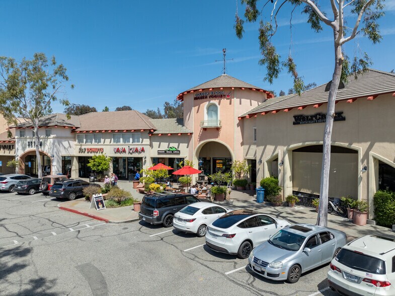 More Photos Of 27716-27776 Mcbean Pky, Valencia Storefront For Lease