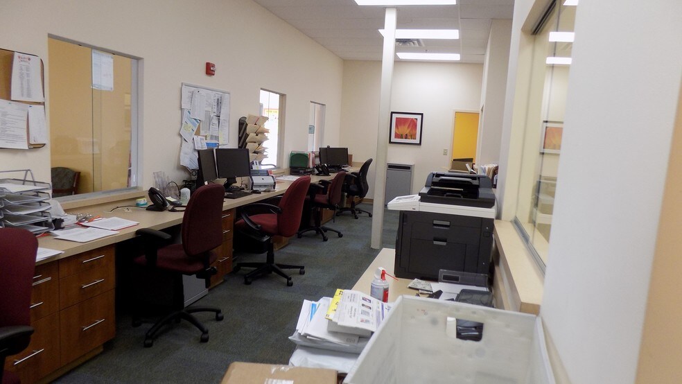 More Photos Of 5060 Valley View Blvd NW, Roanoke Office For Sale