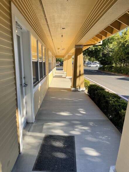 More Photos Of 525 E Cotati Ave, Cotati Office For Sale