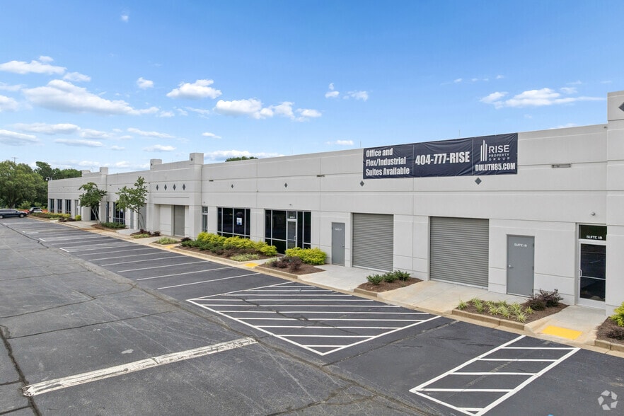 More Photos Of 2975 Breckinridge Blvd, Duluth Industrial For Lease