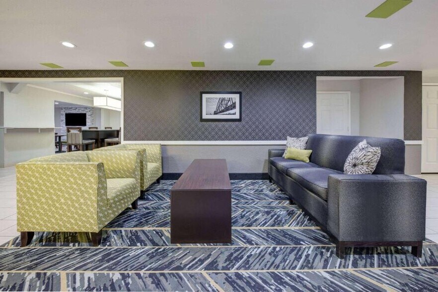More Photos Of 2303 Junction City Rd, El Dorado Hotel For Sale