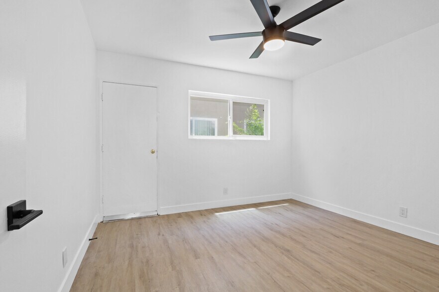 More Photos Of 10018 Foster Rd, Bellflower Apartments For Sale