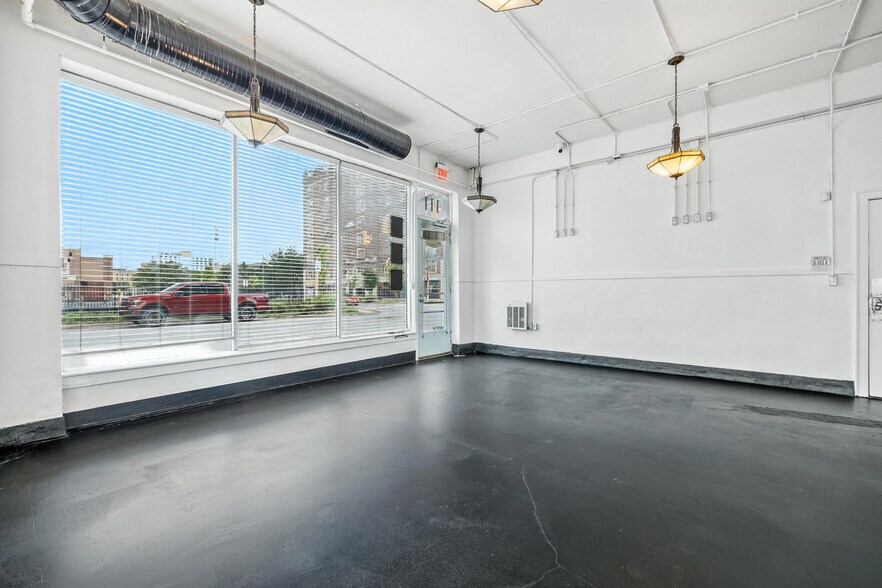 More Photos Of 111 E 16th St, Indianapolis Coworking Space