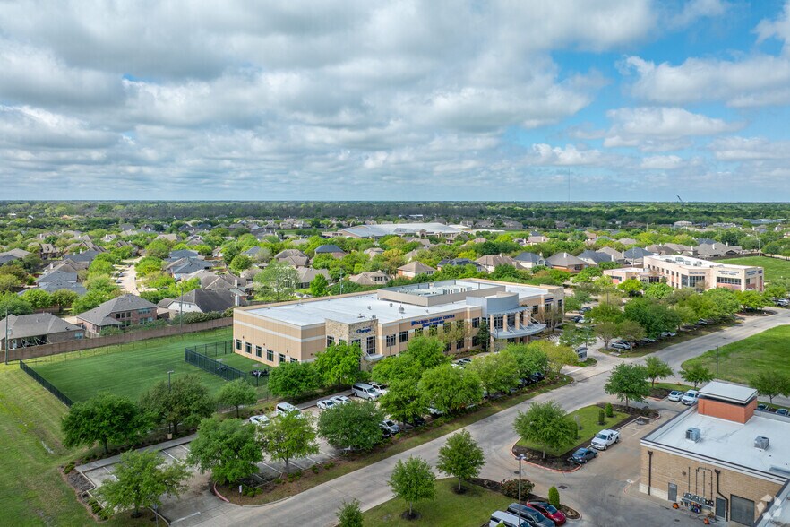 More Photos Of 7830 W Grand Pky S, Richmond Medical For Lease