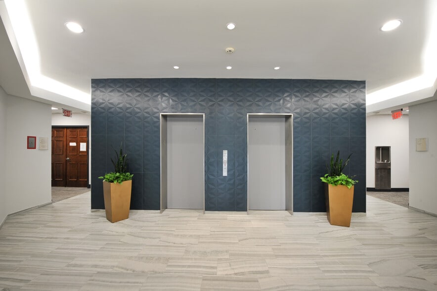 More Photos Of 6400 Powers Ferry Rd NW, Atlanta Office For Lease