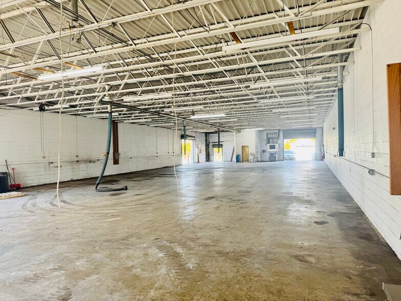 More Photos Of 22664 Three Notch Rd, Lexington Park General Retail For Lease