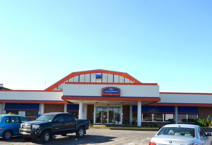 More Photos Of 2759 Mount Pleasant St, Burlington Hotel For Sale