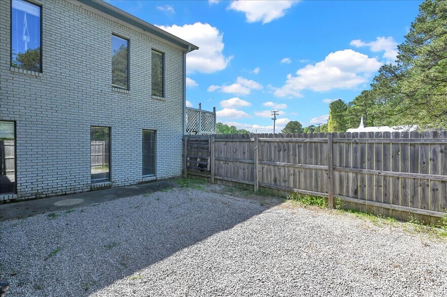 More Photos Of 7434 AL Highway 157, Cullman Office For Sale