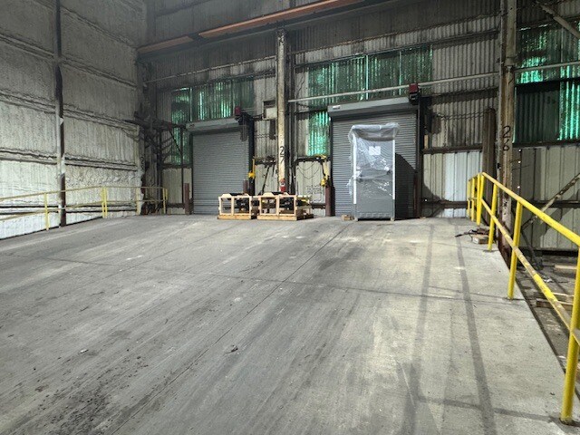 More Photos Of 3600 Michigan Ave, East Chicago Warehouse For Lease