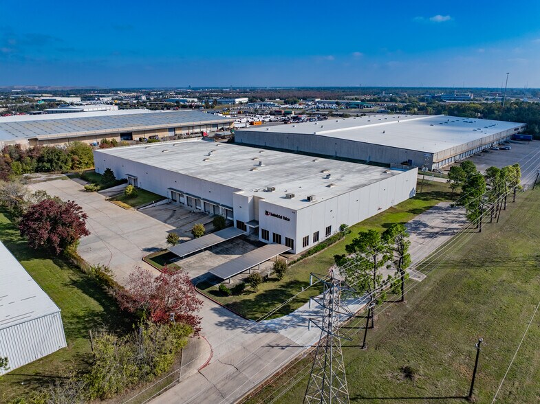 More Photos Of 635 Gellhorn Dr, Houston Warehouse For Lease