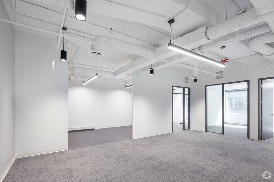 More Photos Of 20 Adelaide St E, Toronto Office For Lease