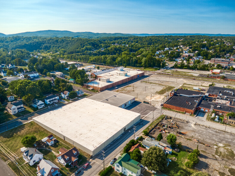 Primary Photo Of 130 Maple St, Pulaski Industrial For Sale