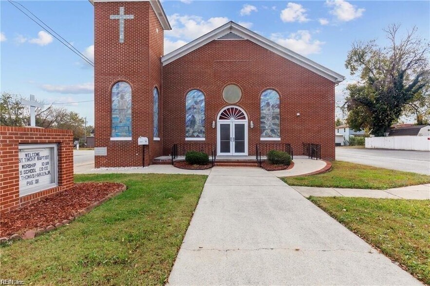 Primary Photo Of 1613 E Washington St, Suffolk Religious Facility For Sale