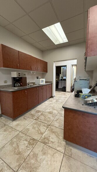 More Photos Of 1981 E Palmer Wasilla Hwy, Wasilla Office For Lease