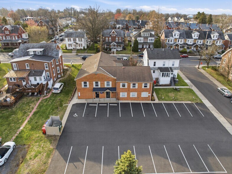 More Photos Of 307 E Broad St, Souderton Medical For Lease