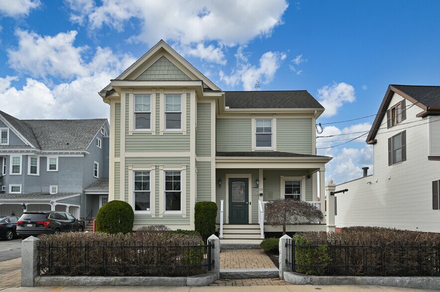 Primary Photo Of 13 Bartlet St, Andover Office For Lease