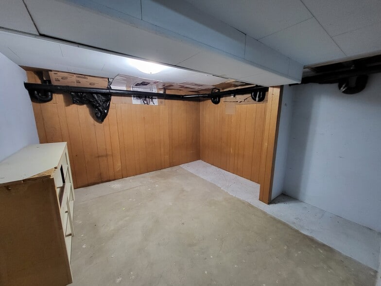 More Photos Of 1587 E 17th St, Idaho Falls Office For Lease