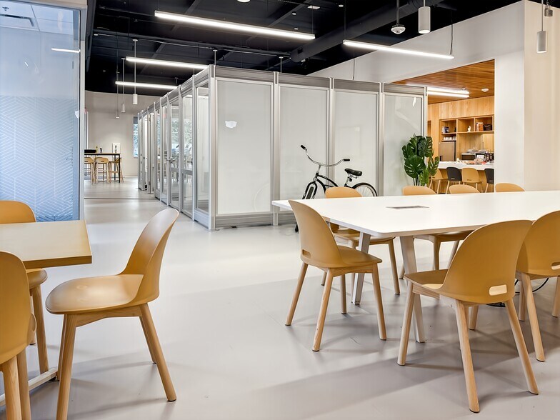 More Photos Of 3300 Dallas North Tollway, Plano Coworking Space