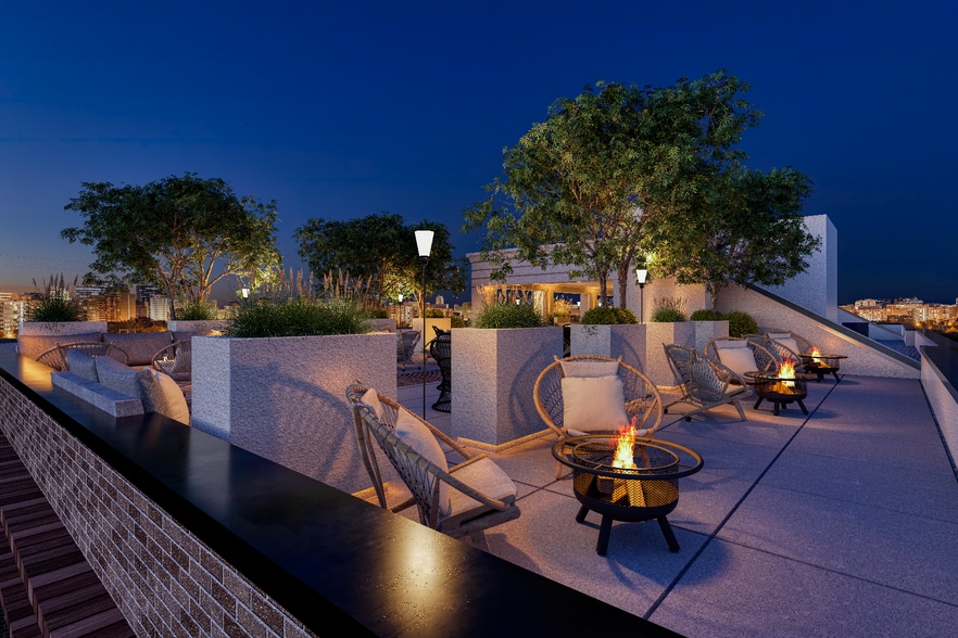 More Photos Of 63 S Main St, Alpharetta General Retail For Sale