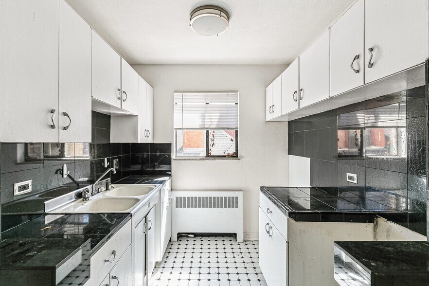 More Photos Of 1644 Pennsylvania St, Denver Apartments For Sale