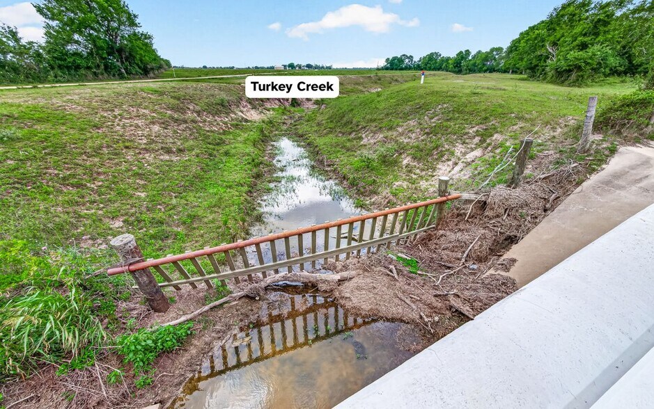More Photos Of 10542 Walker Road, Beasley Land For Sale