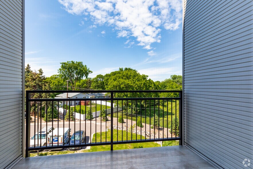 More Photos Of 252 Marie Ave E, West Saint Paul Apartments For Sale
