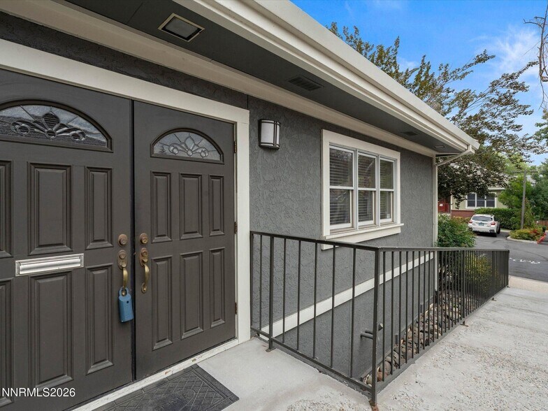 More Photos Of 441 W Plumb Ln, Reno Office For Sale