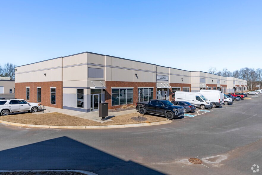 Primary Photo Of 2120 Airport Flex Dr, Charlotte Light Distribution For Lease