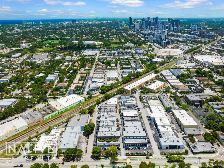 More Photos Of 1229-1231 NE 9th Ave, Fort Lauderdale Flex For Lease