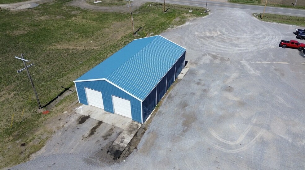 Primary Photo Of 2751 E Marshall St, Charleston Flex For Sale