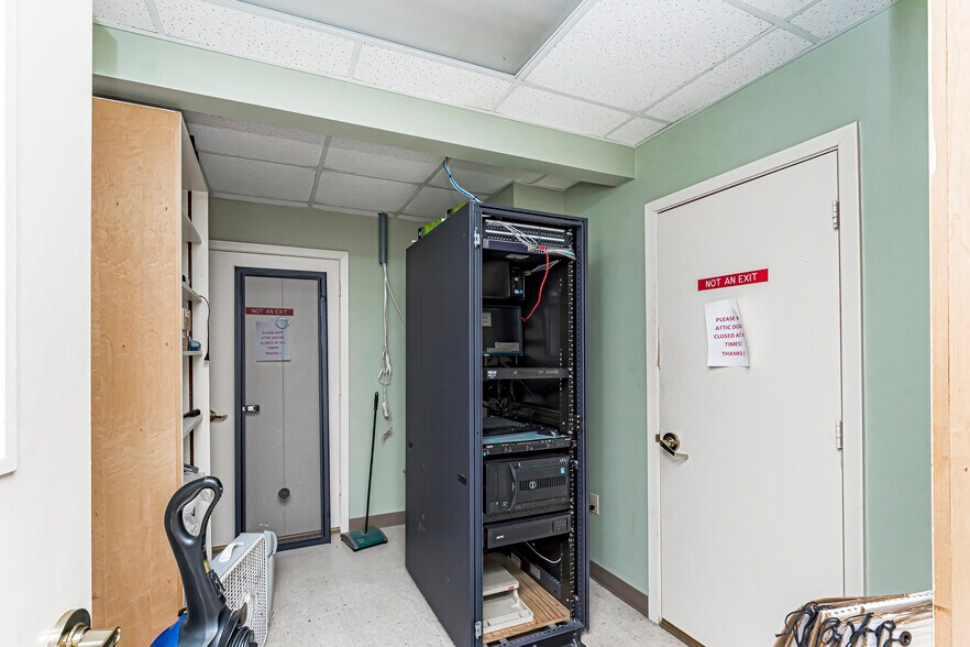 More Photos Of 8425 Cumberland Pl, Baton Rouge Medical For Lease