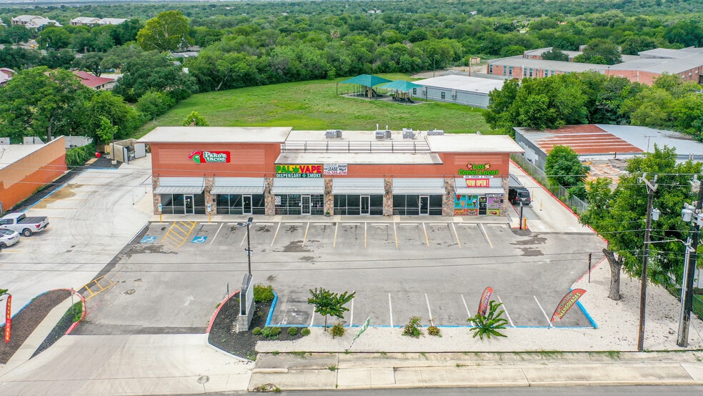 More Photos Of 1427 Bandera Rd, San Antonio Storefront For Lease