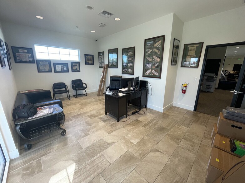 More Photos Of 116 Kenny Blvd, Haines City Loft Creative Space For Lease