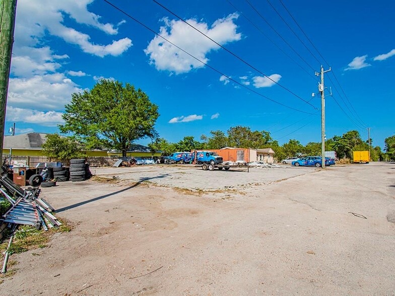 More Photos Of 5720 US Highway 1, Vero Beach Auto Repair For Sale