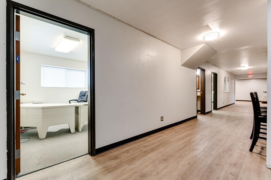 More Photos Of 810 S 2nd St, Harrisburg Warehouse For Sale