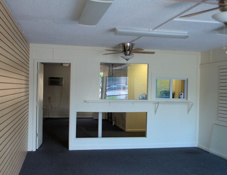 More Photos Of , Tallahassee General Retail For Sale