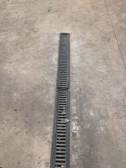 More Photos Of 8635 Hollander Dr, Franksville Manufacturing For Lease