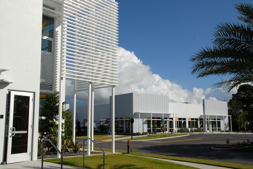 More Photos Of 354 Hiatt Dr, Palm Beach Gardens Office For Lease