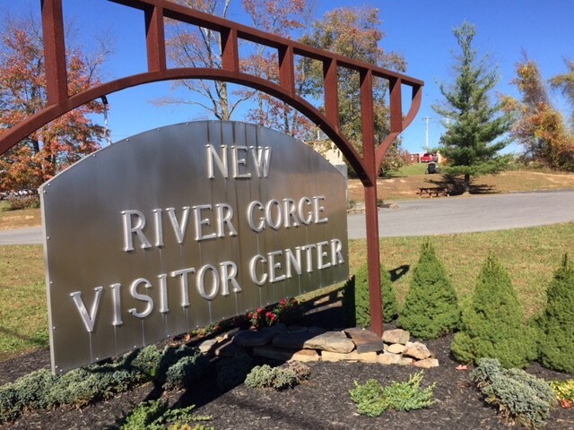 More Photos Of 340 Oyler Ave, Oak Hill Hotel For Lease